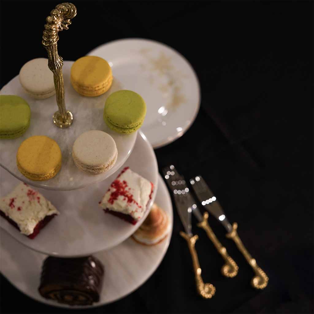 Dali-3-Tier-Platter-Lifestyle.jpg