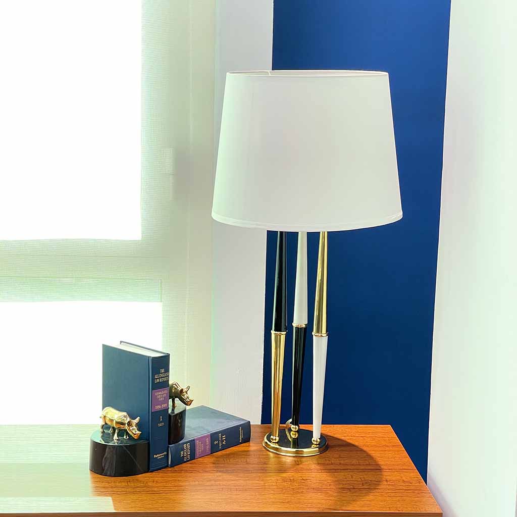 Helios-Lamp-Lifestyle-1.jpg