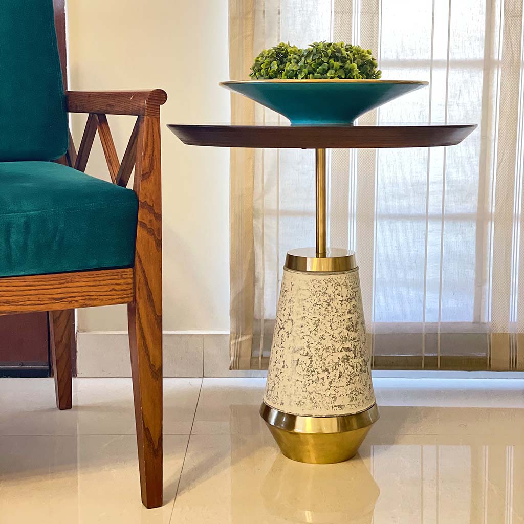 Luna-Table-Lifestyle-1.jpg